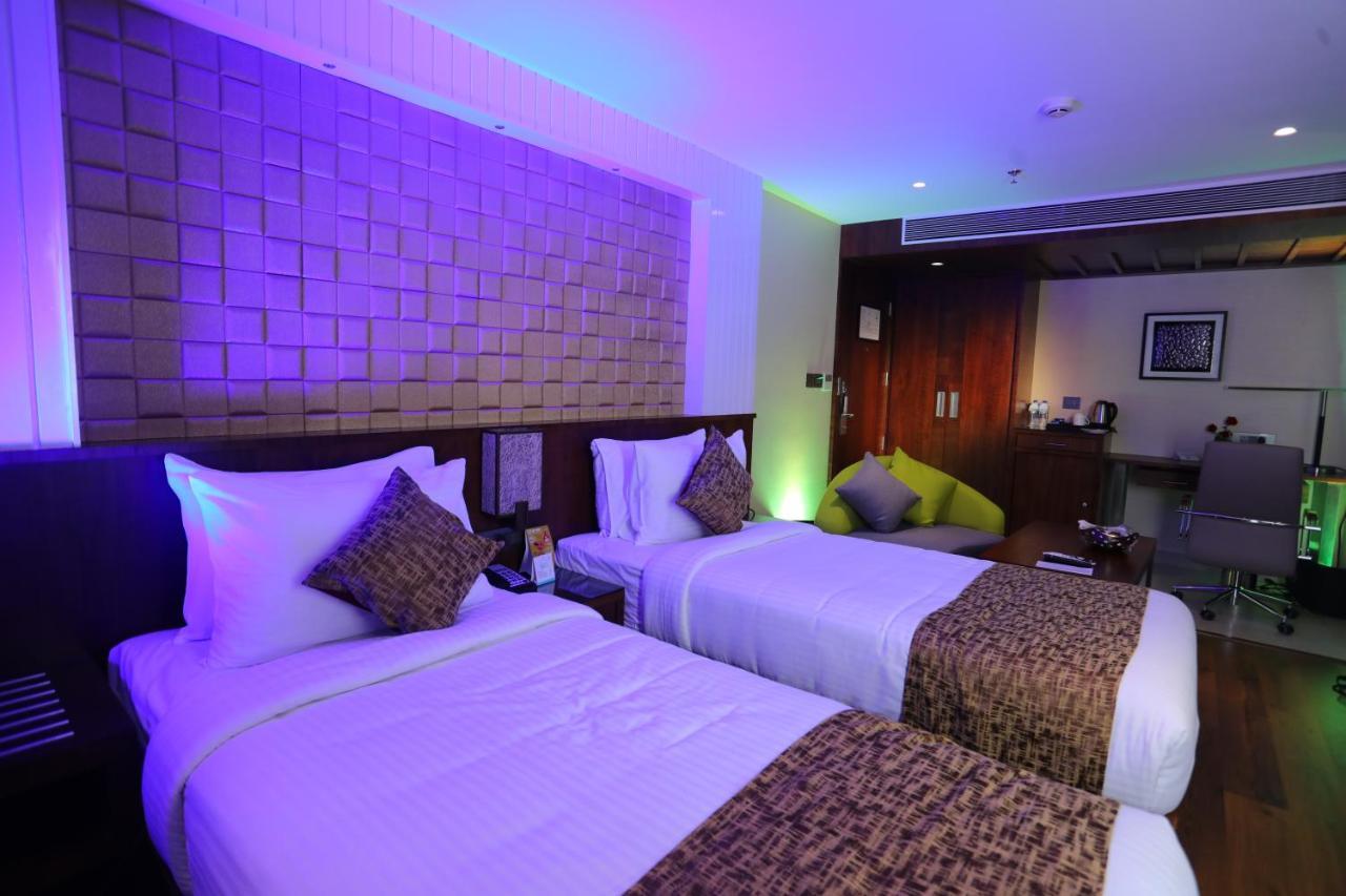 Coral Isle Hotel Kochi Luaran gambar