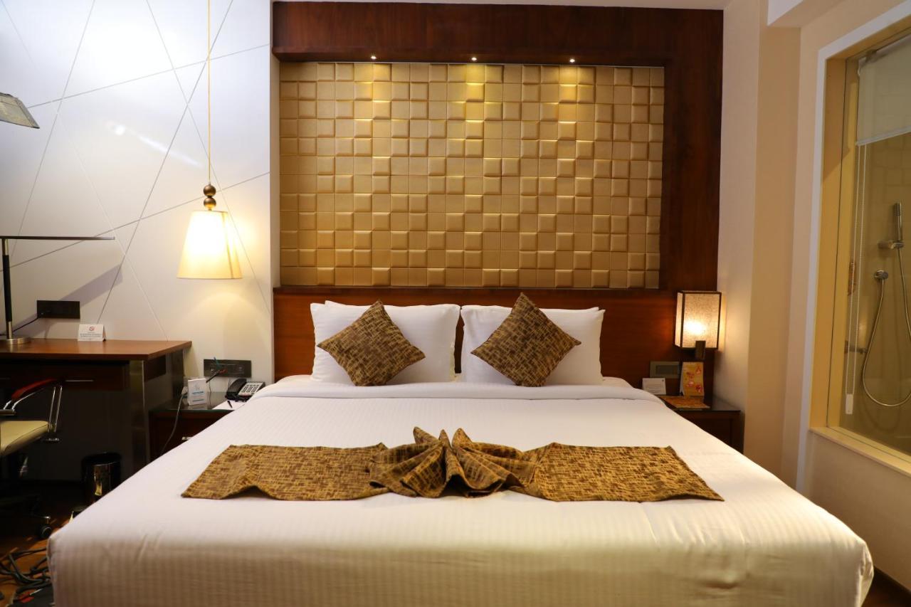 Coral Isle Hotel Kochi Luaran gambar