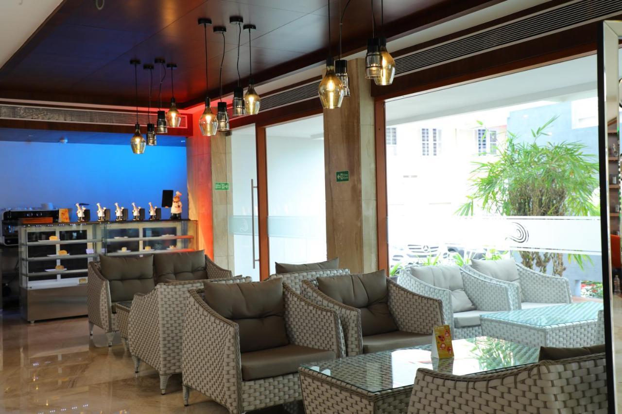 Coral Isle Hotel Kochi Luaran gambar