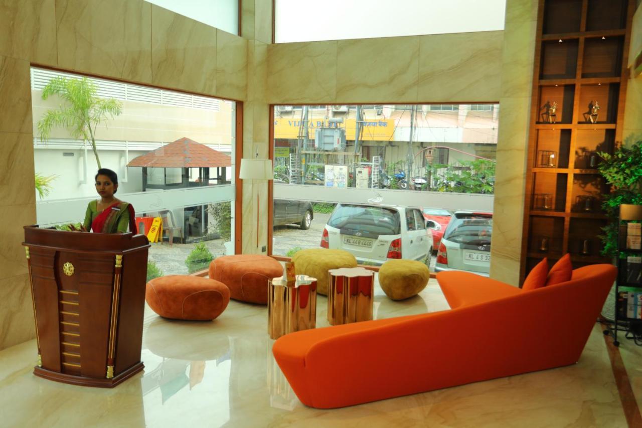Coral Isle Hotel Kochi Luaran gambar